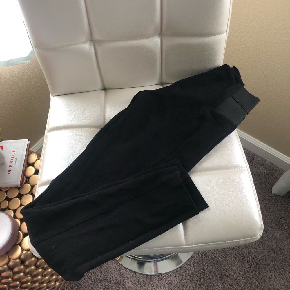 black leggings - Picture 1 of 3